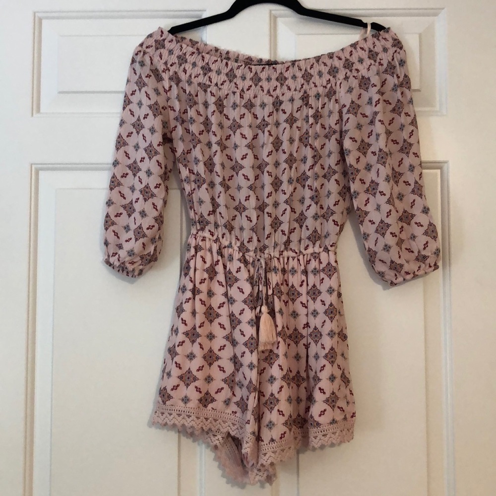 Pink romper - Picture 2 of 2